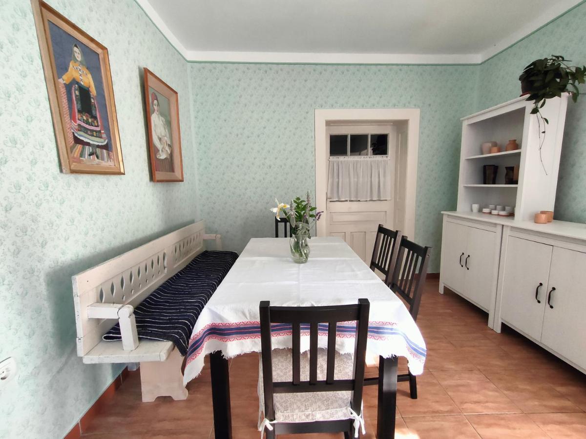 Ethno&Coffee House Tulip Bed and Breakfast Glozan Buitenkant foto